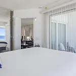 Shoreline Hideaway